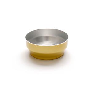 金属碗